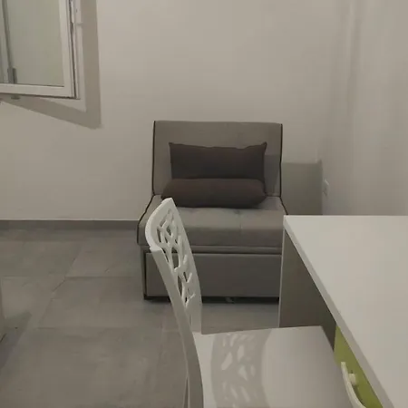 A Pochi Passi Dal Mare Di *